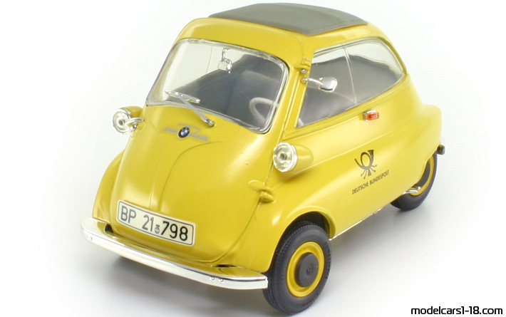 1955 - BMW Isetta 250 Post Revell 1/18 (Жёлтый) Передняя левая сторона