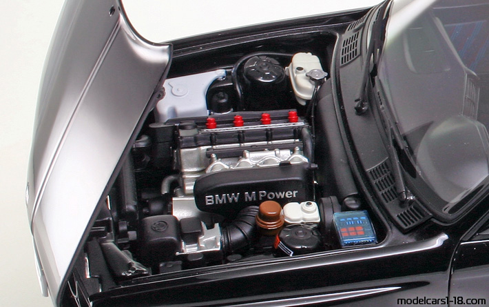 1989 - BMW M3 (E30) AutoArt 1/18 (Чёрный) Двигатель