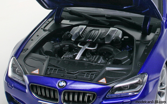 2012 - BMW M6 (F13) Paragon 1/18 (Синий) Двигатель