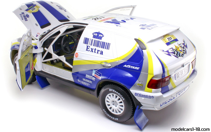 2004 - BMW X5 X-Raid (E53) Solido 1/18 (Белый / Синий) Открывающиеся части