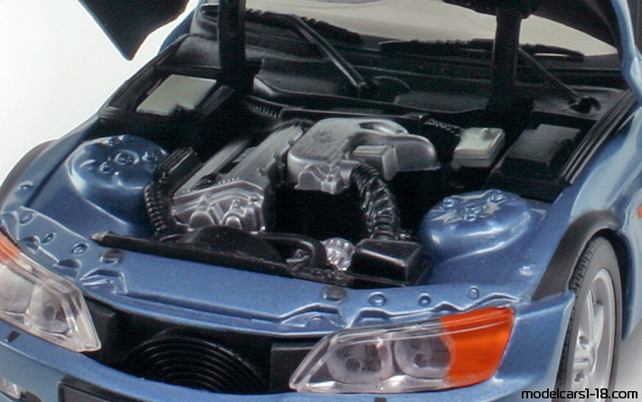 1996 - BMW Z3 (E36/7) UT 1/18 (Синий) Двигатель