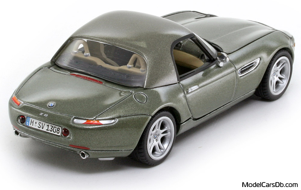 2000 - BMW Z8 (E52) Minichamps 1/43 (Серый ) Задняя правая сторона