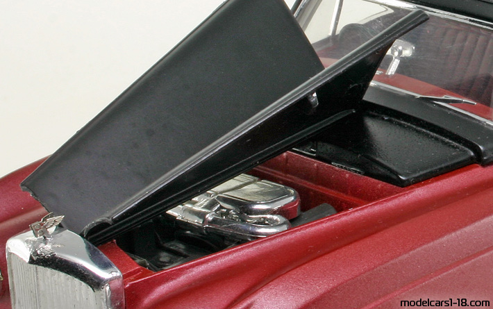 1959 - Bentley S2 Continental Solido 1/20 (Зелёный) Двигатель