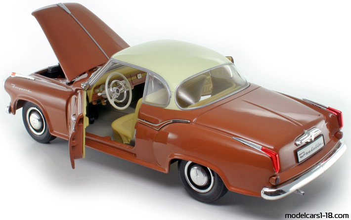1955 - Borgward Isabella Revell 1/18 (Оранжевый / Белый) Открывающиеся части