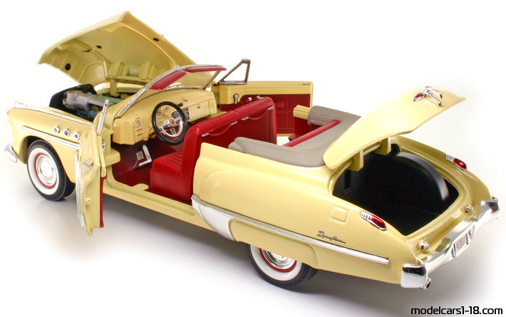 1949 - Buick Roadmaster Motor Max 1/18 (Жёлтый) Открывающиеся части