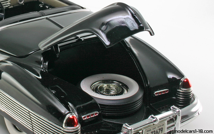 1938 - Buick Y-Job Concept Anson 1/18 (Чёрный) Багажник / Поднимающиеся фары