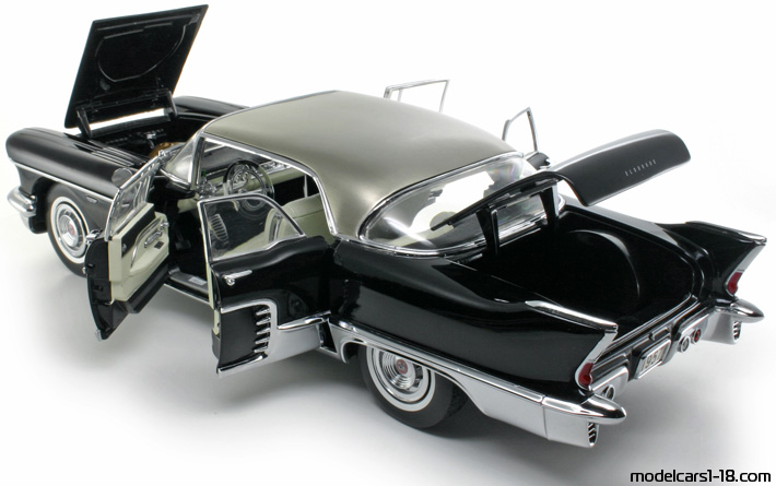 1958 - Cadillac Eldorado Brougham (62) Sun Star 1/18 (Kрасный / Серый ) Открывающиеся части