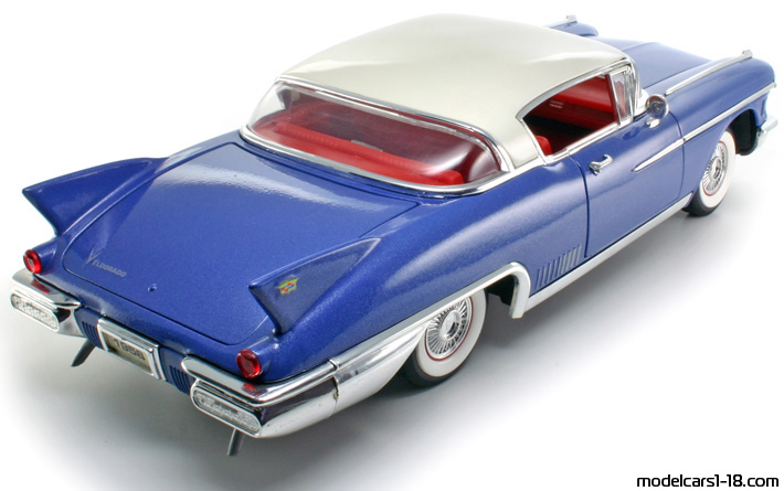 1958 - Cadillac Eldorado Seville (62) Road Signature 1/18 (Синий / Белый) Задняя правая сторона