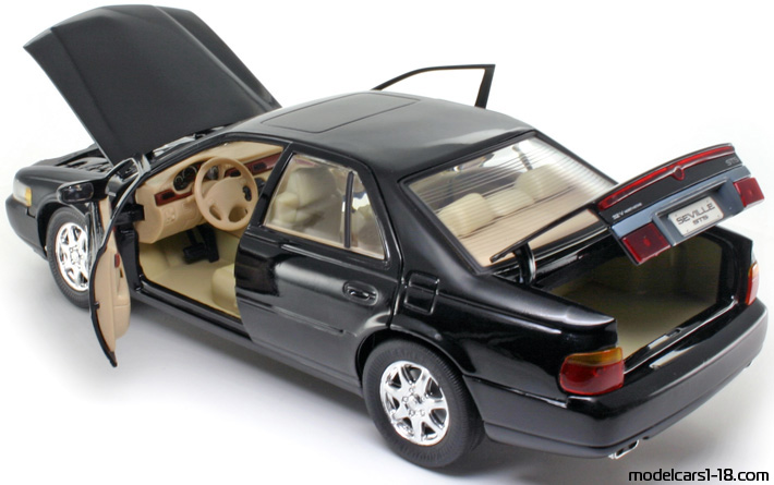 1998 - Cadillac Seville STS Anson 1/18 (Чёрный) Открывающиеся части