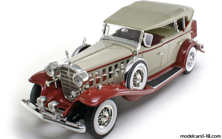 1932 - Cadillac V-16 Dual Crown Phaeton Anson 1/18 (White / Коричневый) Передняя левая сторона