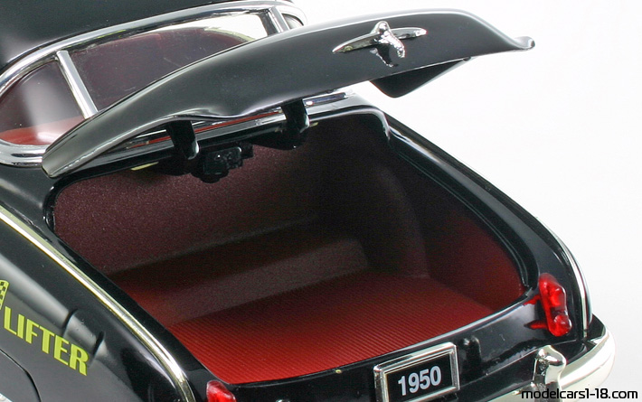 1950 - Chevrolet Bel Air Mira 1/18 (Жёлтый / Чёрный) Багажник / Поднимающиеся фары