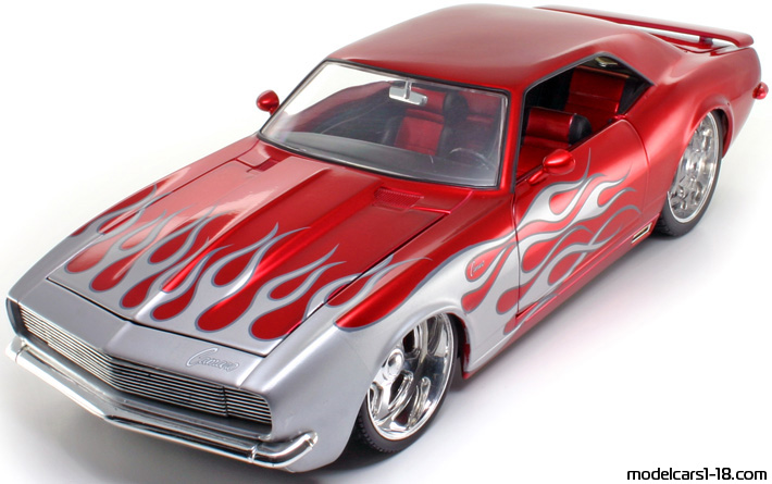 1968 - Chevrolet Camaro Jada Toys 1/18 (Kрасный / Светло-серебристый) Передняя левая сторона