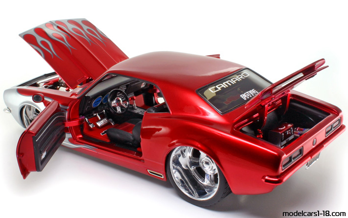 1968 - Chevrolet Camaro Jada Toys 1/18 (Kрасный / Светло-серебристый) Открывающиеся части