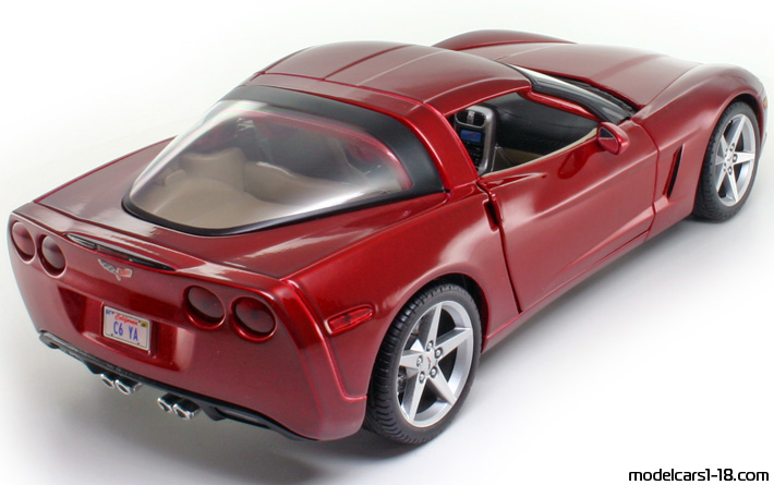 2005 - Chevrolet Corvette C6 Maisto 1/18 (Kрасный) Задняя правая сторона