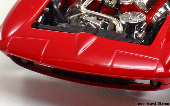 1966 - Chevrolet Corvette Pro Street C2 Hot Wheels 1/18 (Kрасный) Багажник / Поднимающиеся фары