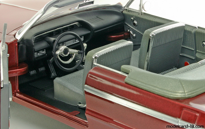 1964 - Chevrolet Impala SS 409 ERTL 1/18 (Kрасный) Интерьер панель приборов