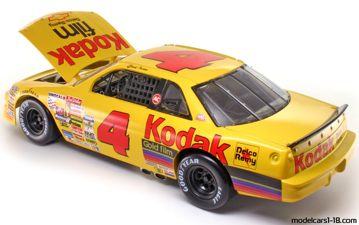 1992 - Chevrolet Lumina Nascar ERTL 1/18 (Жёлтый / Kрасный) Открывающиеся части