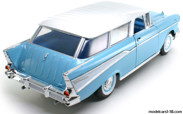 1957 - Chevrolet Nomad Road Signature 1/18 (Синий / Белый) Задняя правая сторона