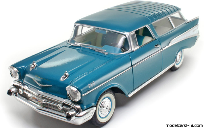 1957 - Chevrolet Nomad Road Tough 1/18 (Blue) Передняя левая сторона