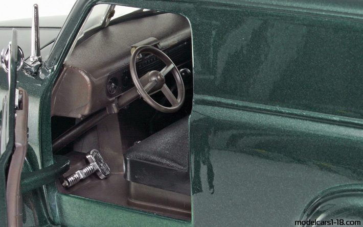 1950 - Chevrolet Panel Truck Mira 1/18 (Зелёный) Интерьер панель приборов