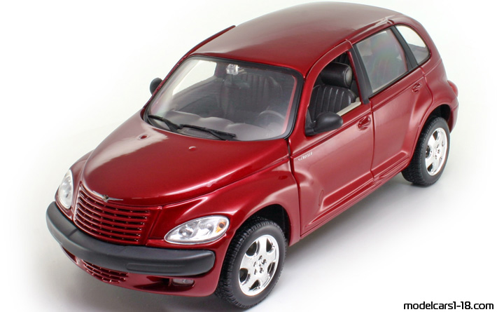 2000 - Chrysler PT Cruiser Maisto 1/18 (Kрасный) Передняя левая сторона