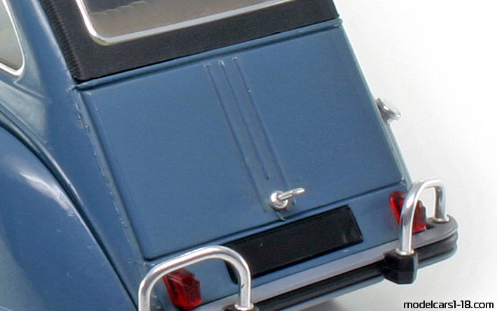 1966 - Citroen 2 CV Solido 1/17 (Синий) Багажник / Поднимающиеся фары