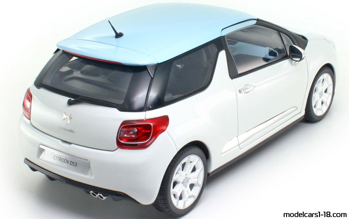 2009 - Citroen DS3 Norev 1/18 (Белый / Белый) Задняя правая сторона