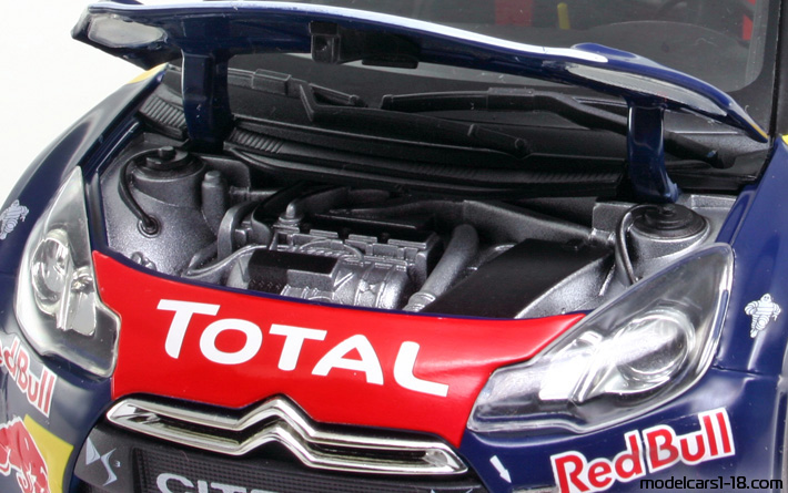 2011 - Citroen DS3 WRC Norev 1/18 (Синий / Белый) Двигатель