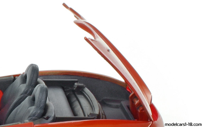 1997 - Dodge Copperhead Concept Maisto 1/18 (Kрасный) Багажник / Поднимающиеся фары