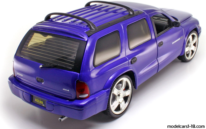 2000 - Dodge Durango ERTL 1/18 (Фиолетовый) Задняя правая сторона