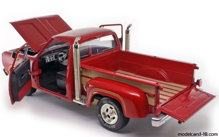 1978 - Dodge Li'l Red Express Truck ERTL 1/18 (Kрасный) Открывающиеся части