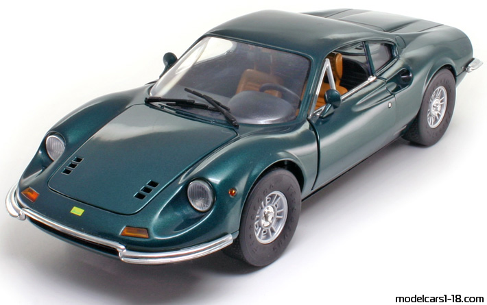 1967 - Ferrari 246 GT Dino Anson 1/18 (Зелёный) Передняя левая сторона