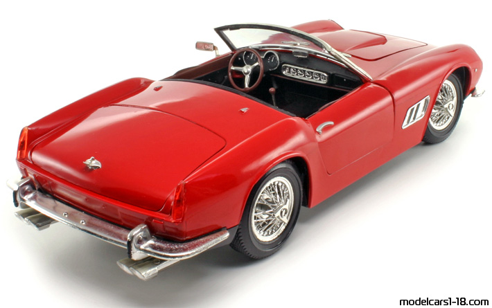 1958 - Ferrari 250 GT California Polistil 1/16 (Kрасный) Задняя правая сторона
