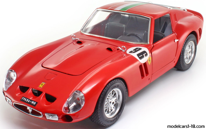 1962 - Ferrari 250 GTO Bburago 1/18 (Red / Белый) Передняя левая сторона