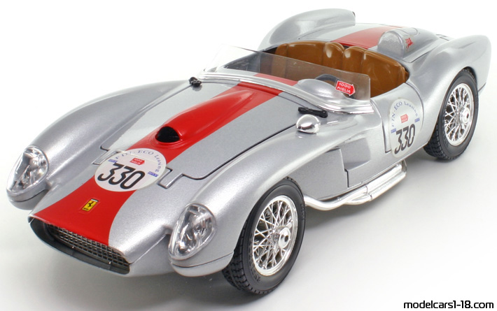 1957 - Ferrari 250 Testa Rossa Bburago 1/18 (Серебристый / Kрасный) Передняя левая сторона