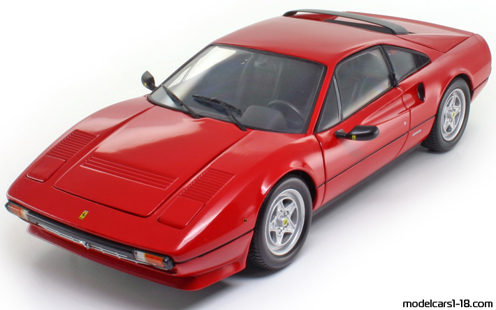1980 - Ferrari 308 GTB Quattrovalvole Kyosho 1/18 (Kрасный) Передняя левая сторона