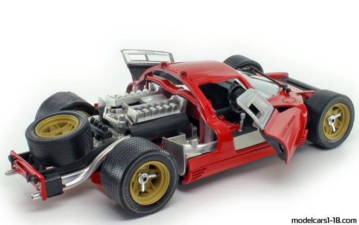 1967 - Ferrari 330 P4 Jouef Evolution 1/18 (Kрасный) Открывающиеся части