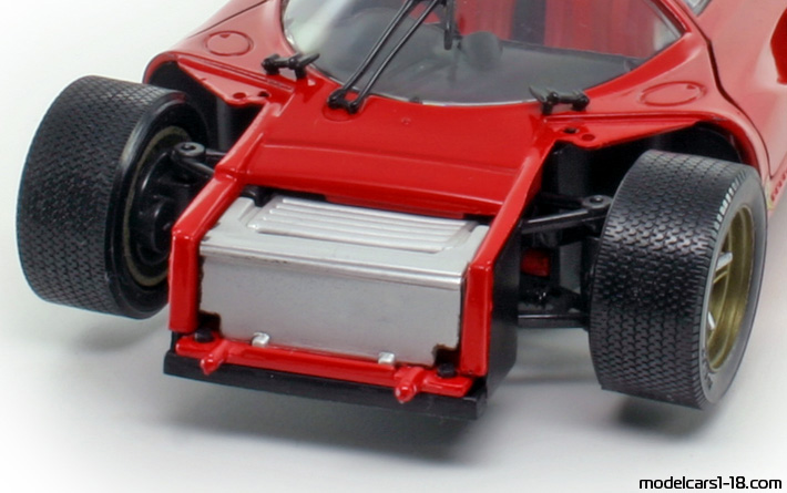 1967 - Ferrari 330 P4 Jouef Evolution 1/18 (Kрасный) Багажник / Поднимающиеся фары