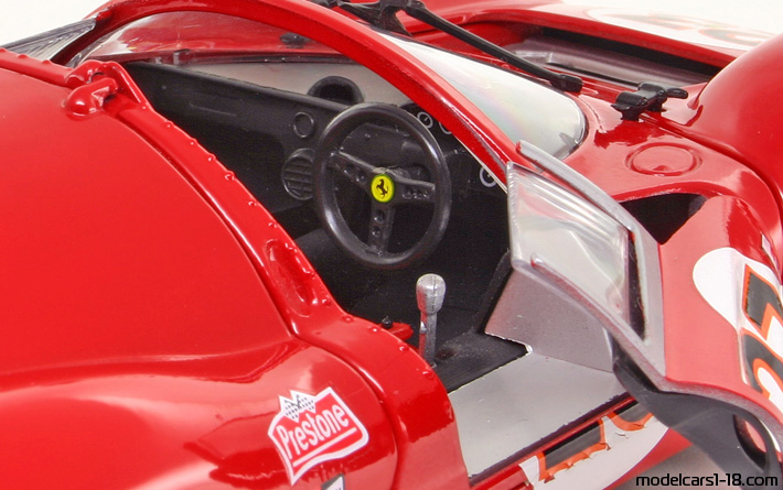 1967 - Ferrari 330 P4 Jouef Evolution 1/18 (Kрасный / Белый) Интерьер панель приборов