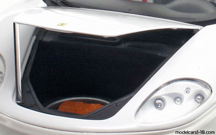 2000 - Ferrari 360 Spider Hot Wheels 1/18 (Белый) Багажник / Поднимающиеся фары