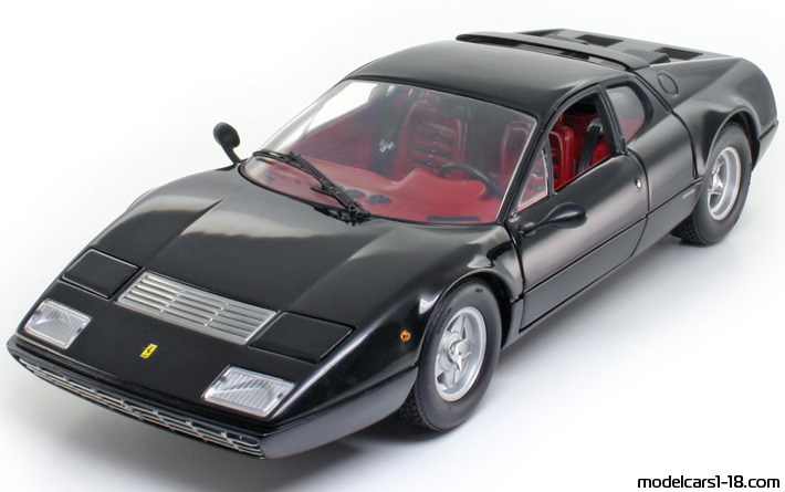 1973 - Ferrari 365 GT4/BB Kyosho 1/18 (Чёрный) Передняя левая сторона