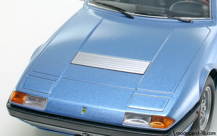 1972 - Ferrari 365 GT4 KK-Scale 1/18 (Синий) Двигатель