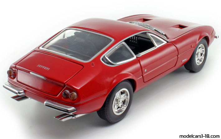 1968 - Ferrari 365 GTB/4 Daytona Hot Wheels 1/18 (Kрасный) Задняя правая сторона