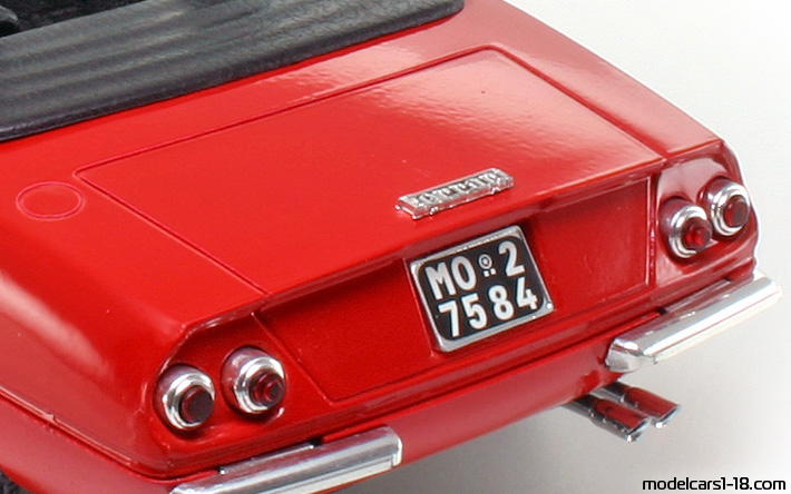 1970 - Ferrari 365 GTS/4 Daytona Solido 1/18 (Kрасный) Багажник / Поднимающиеся фары
