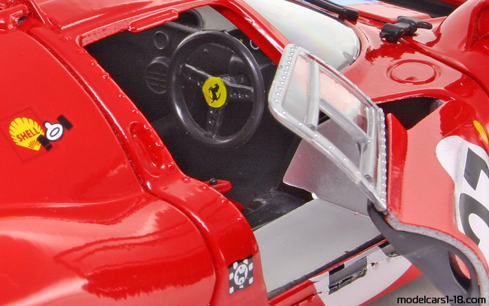 1967 - Ferrari 412 P Jouef Evolution 1/18 (Kрасный / Синий) Интерьер панель приборов