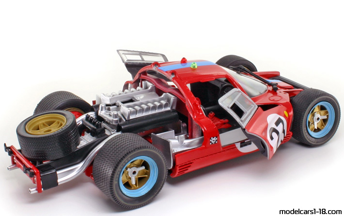 1967 - Ferrari 412 P Jouef Evolution 1/18 (Kрасный / Синий) Открывающиеся части