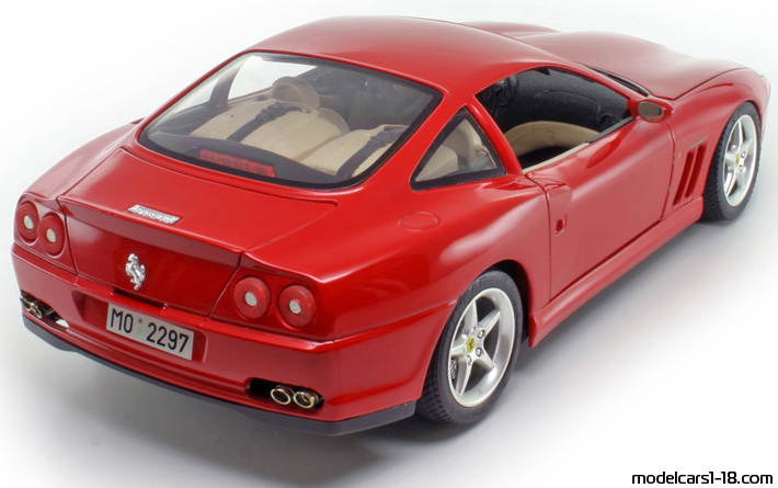 1996 - Ferrari 550 Maranello Bburago 1/18 (Kрасный) Задняя правая сторона