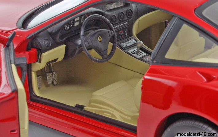 1996 - Ferrari 550 Maranello UT 1/18 (Kрасный) Интерьер панель приборов