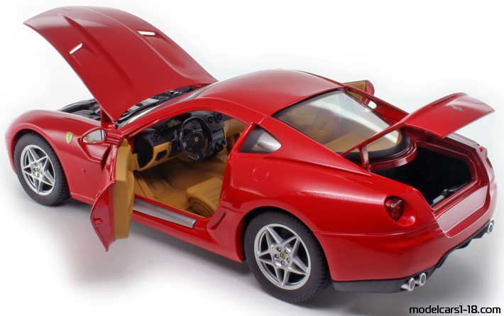 2006 - Ferrari 599 GTB Fiorano Hot Wheels 1/18 (Kрасный) Открывающиеся части