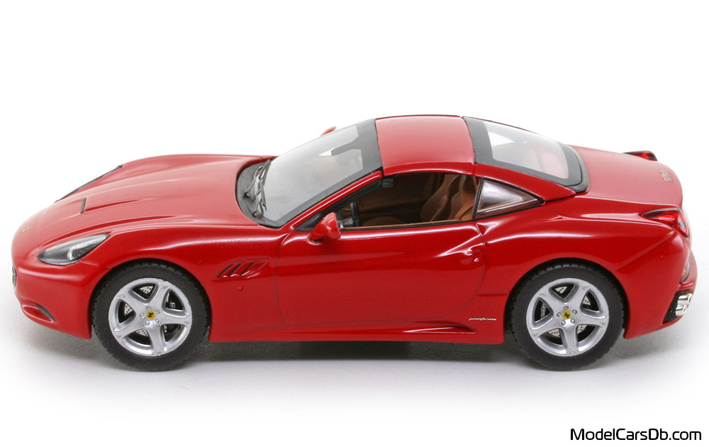 2008 - Ferrari California Elite 1/43 (Kрасный) Сторона